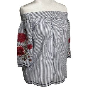 Umgee Striped Off the Shoulder Embroidered Sleeve Top (Sz S)